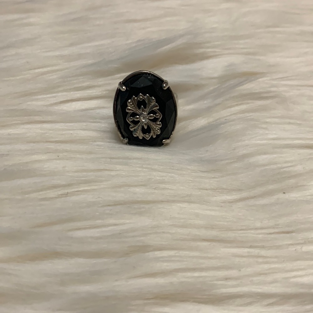 Black ring